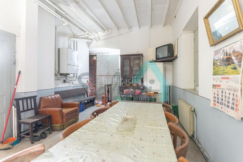 Foto cd5922bb-6004-4cf3-a8c1-444503e68825. Casa amb calefacció a Salas