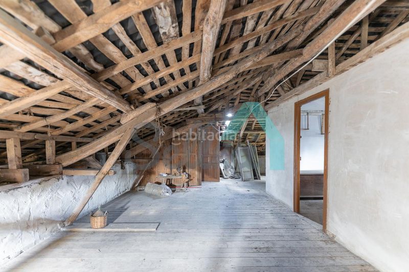 Foto df91008e-f0bd-4c37-8f90-875d467a7e80. Casa amb calefacció a Salas