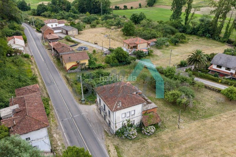 Foto f033f5f6-2cd0-4468-a583-5cf0ac6018a4. Casa amb calefacció a Salas