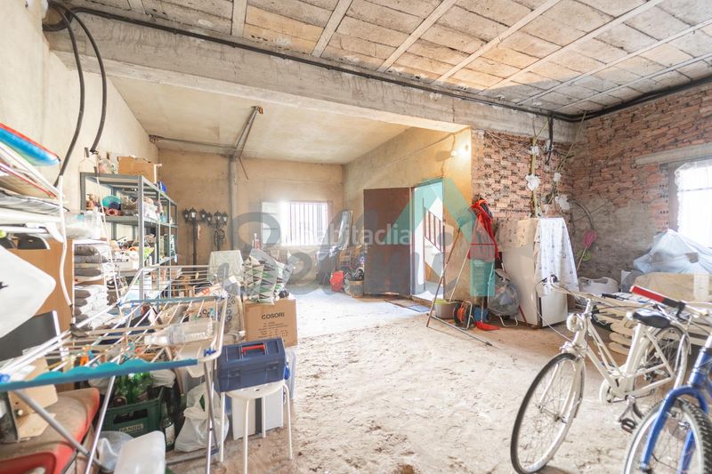 Foto 9284b4a6-f818-40ec-976b-682b846c2b86. Edificio in Piloña
