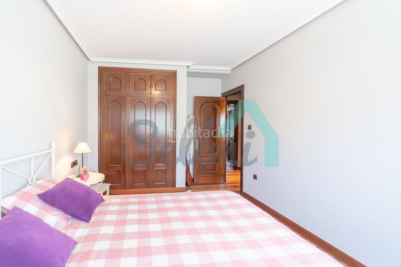 Foto befb6812-2b04-4087-84a7-ed9b417c6d0e. Edificio in Piloña