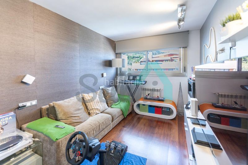 Foto e110badc-e0e1-4b80-8375-def5f7255a3a. Dúplex en Ciudad Naranco - Prados de La Fuente Oviedo