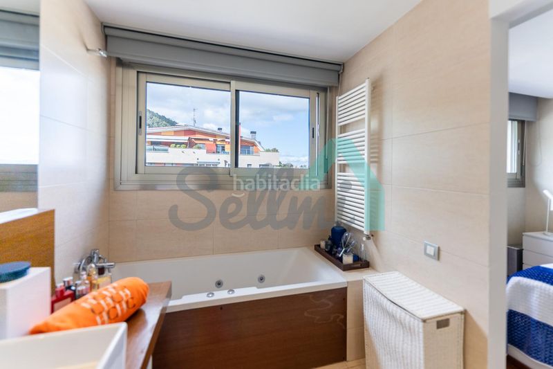 Foto f0293f0f-565b-4833-b9d0-608dfd38e0fa. Dúplex en Ciudad Naranco - Prados de La Fuente Oviedo