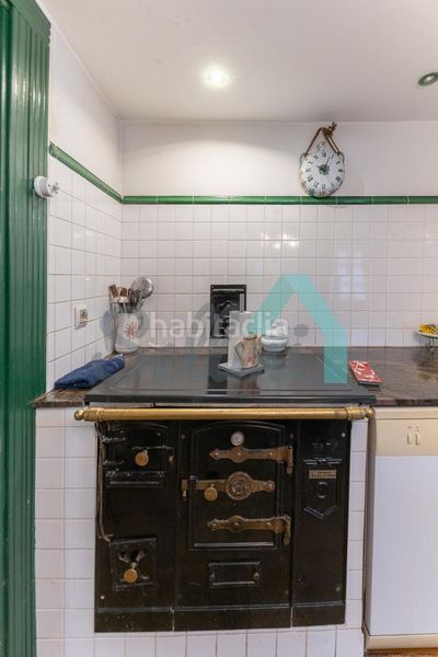 Foto 6f28a970-ae15-4158-a25c-2e1d059d99c1. Casa adossada amb calefacció a La Felguera Langreo