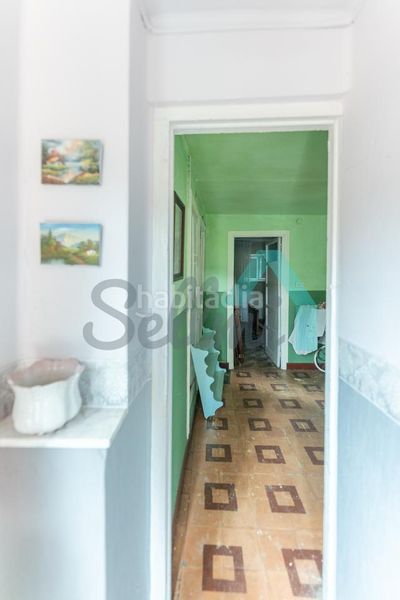 Foto 76ae7bcc-646a-49fa-86a9-773d7f62b561. Casa adossada amb calefacció a La Felguera Langreo