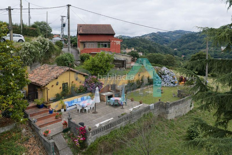 Foto c4649800-ec4c-4e8a-b9de-7447ed7856a4. Casa adossada amb calefacció a La Felguera Langreo