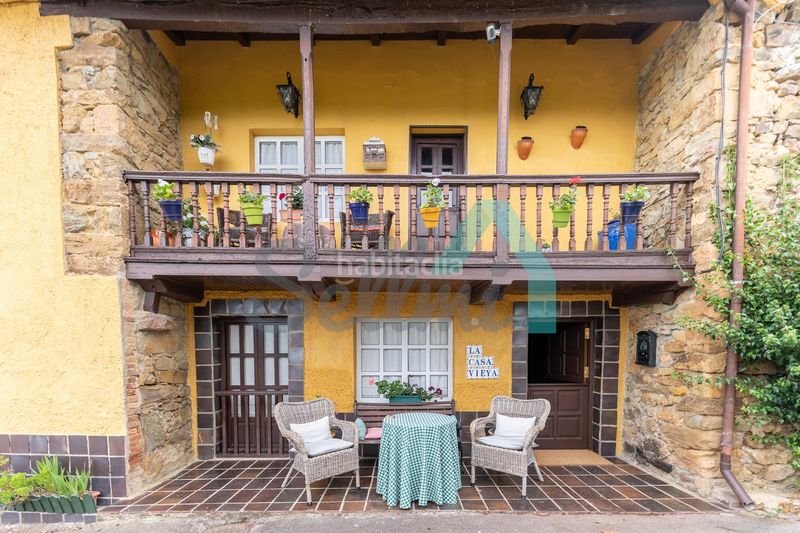 Foto d38e05f9-9e11-412d-9195-388071e8dd7f. Casa adossada amb calefacció a La Felguera Langreo