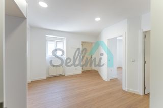 Rent Ground floor  Ramon y cajal