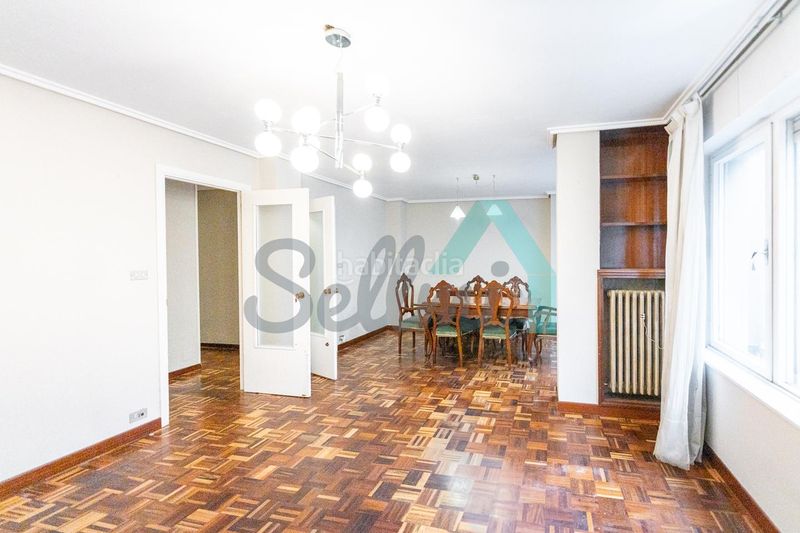 Foto 35f54699-2a1b-4ab6-b0f7-fe44728ba7da. Piso en Centro Avilés