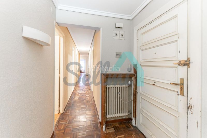 Foto ea7aadd4-23a3-4125-9ea3-17fed93dead1. Piso en Centro Avilés