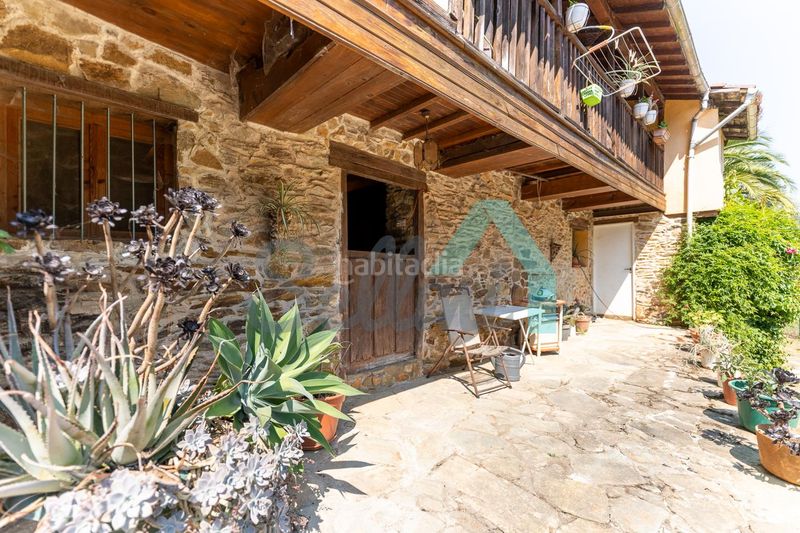 Foto 1b68aa2c-0f95-444c-ad26-2a28b7fc7940. Casa amb calefacció piscina a Pravia