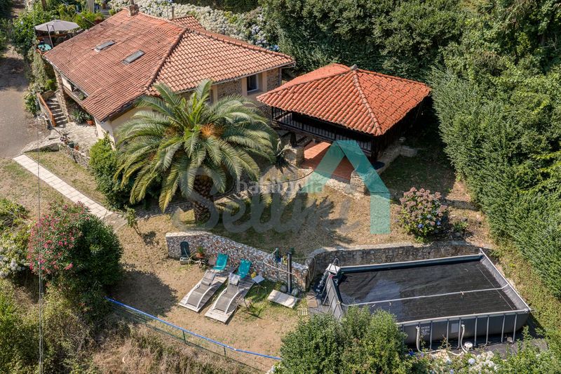 Foto 9c76986d-aa4d-4f65-beab-46adab4bdcc6. Casa amb calefacció piscina a Pravia