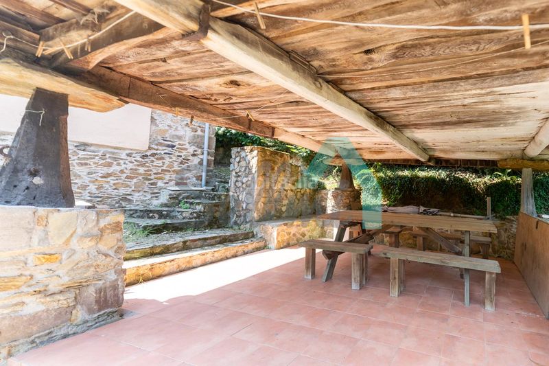 Foto dab815f1-4add-459c-9331-47de987c633d. Casa amb calefacció piscina a Pravia