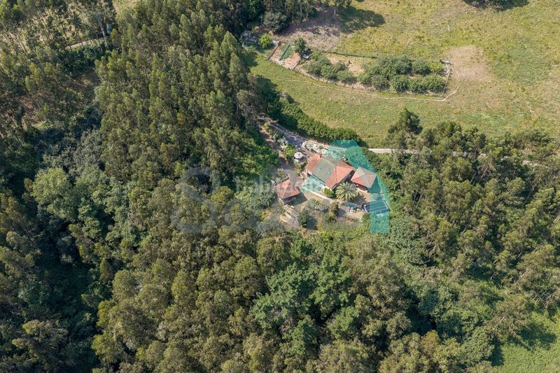 Foto e2278c13-b16a-40a9-a1ea-62542651111d. Casa amb calefacció piscina a Pravia