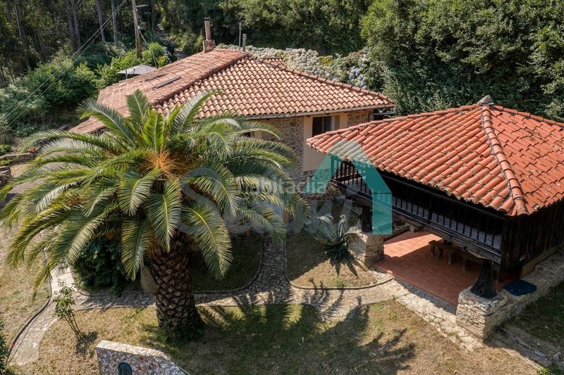 Foto fc89aae5-a632-41ac-a8f6-f0677c383b7f. Casa amb calefacció piscina a Pravia