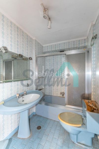 Foto e2cccb76-c734-437a-b655-caa3f98a6645. Pis amb calefacció a Centro Gijón