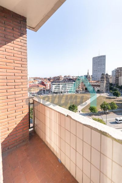 Foto 501fbf82-d7f7-419a-aef9-d8630a041e1f. Piso en Centro Gijón