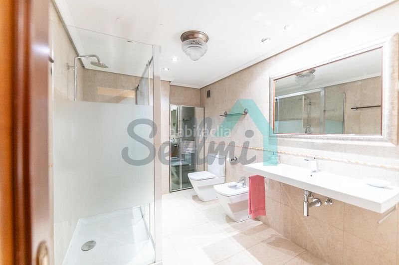 Foto ce0c21ce-6083-48f1-b829-f736dc4d8290. Pis amb calefacció a Salesas - Foncalada - Campoamor Oviedo