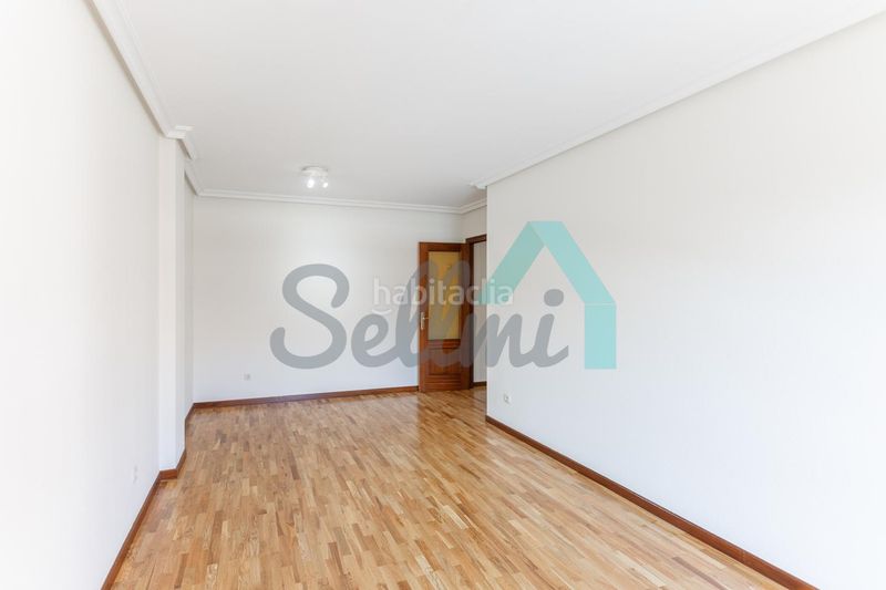 Foto a9d6d3fd-7098-45a1-a19e-8f6fc3e62d23. Pis amb calefacció a Huca - La Cadellada Oviedo