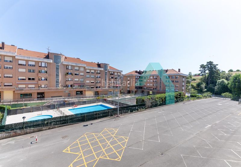 Foto ca30e011-f016-4685-9bc1-d1487f1bf4a6. Pis amb calefacció a Huca - La Cadellada Oviedo