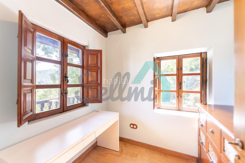 Foto a060a04d-9c5b-491b-8b97-edfcda180ef1. Casa en Morcín