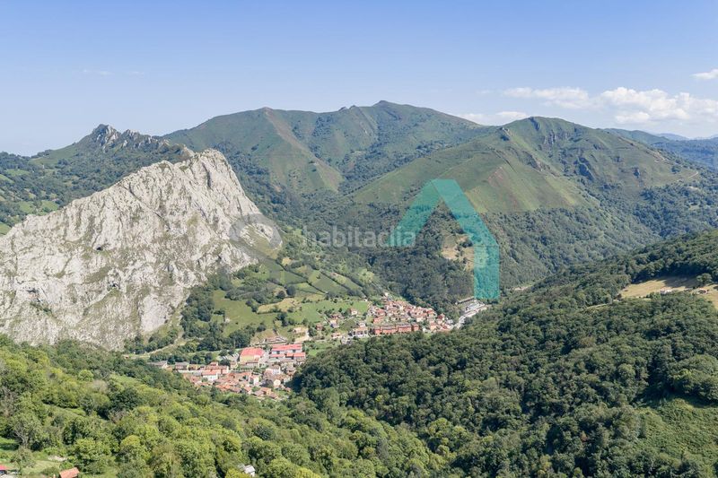 Foto b74cb335-1a88-4b6c-bfad-1f292edb5568. Casa en Morcín