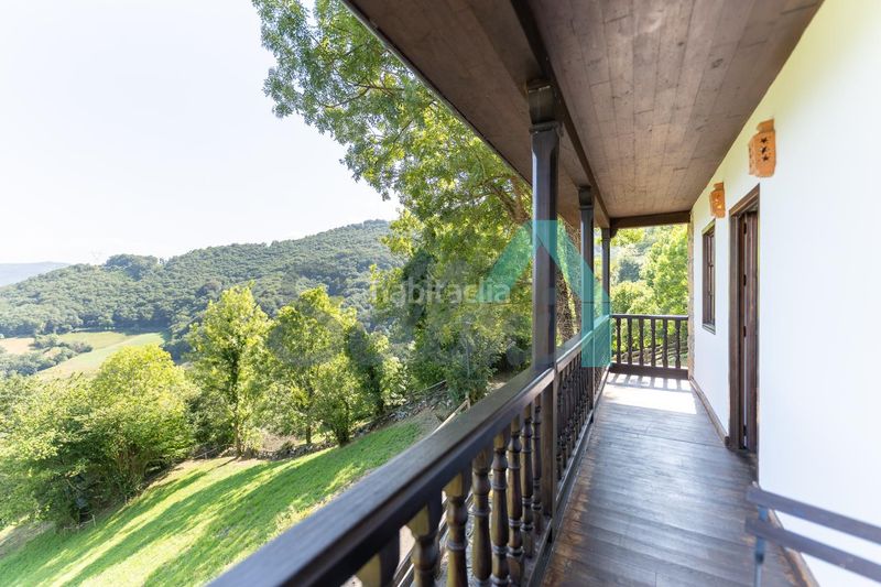 Foto f23a892a-f0d2-4c57-9714-5c3b6cbe53cb. Casa en Morcín