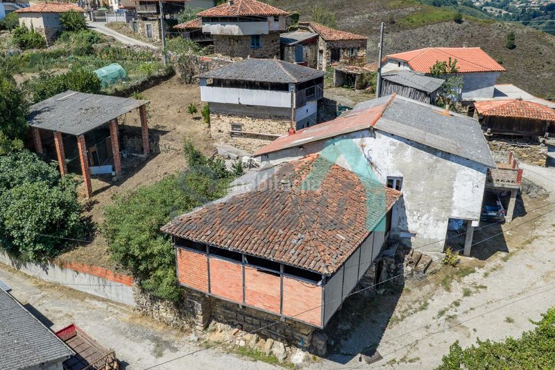 Foto 497b6991-95bf-4193-8dcd-7471e1c6c0ae. Casa a Tineo