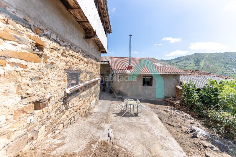 Foto 88479544-7361-49e2-9bb4-27ae51c0bf47. Casa a Tineo