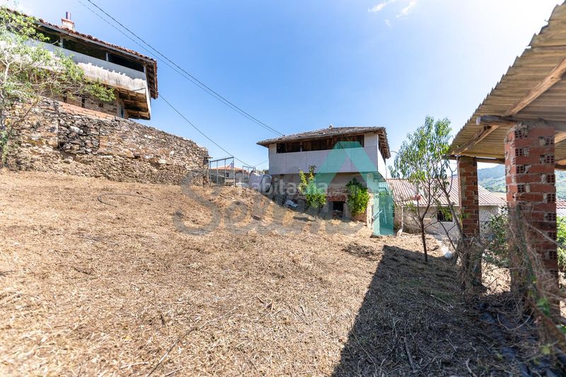 Foto c17f213f-683a-496e-95f4-be4e2de45318. Casa a Tineo