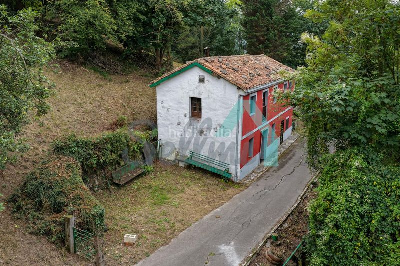 Foto 0951d324-fb79-4d30-a0c1-83f90d6f4c6b. Casa a Parroquias Sur - La Manjoya Oviedo