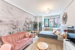Miete Studiowohnung  Calle aureliano san román