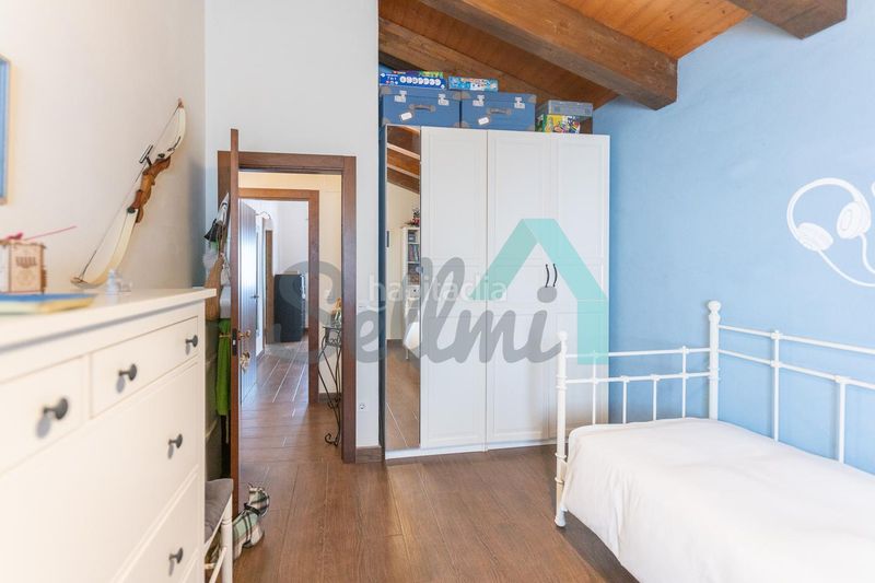 Foto 0e6a10db-657d-43ff-9008-096acd653582. Casa amb calefacció a Ribadesella