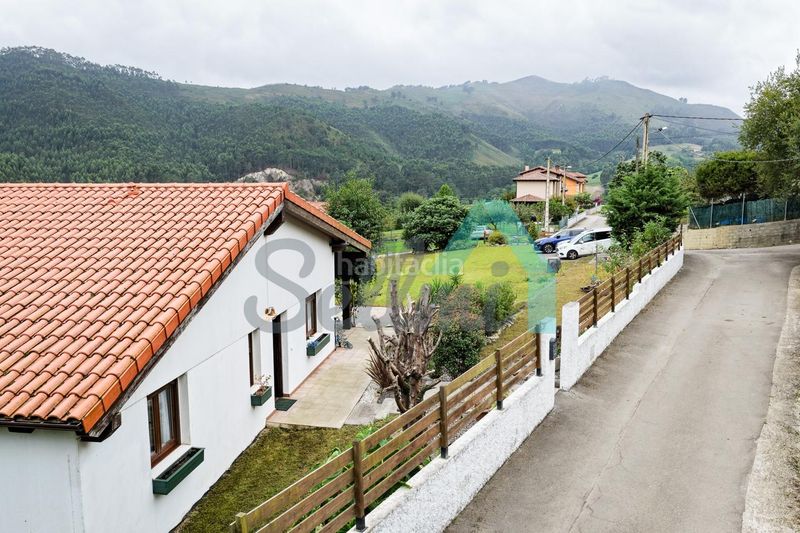 Foto 10d96f3b-77f5-4f7d-ab37-9cfd45171975. Casa amb calefacció a Ribadesella