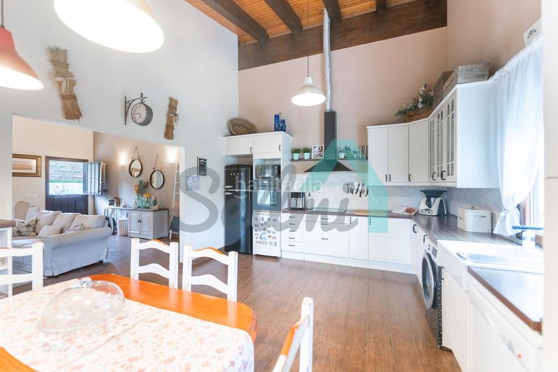Foto 482948a4-30d5-472d-945b-8a87e2d579c9. Casa amb calefacció a Ribadesella