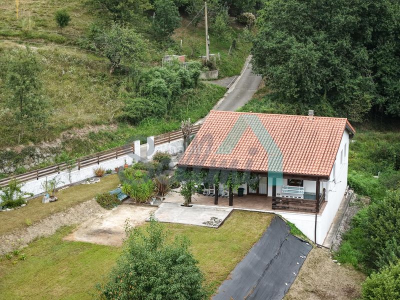 Foto 6a55728e-891f-4a3e-815c-44880795d055. Casa amb calefacció a Ribadesella