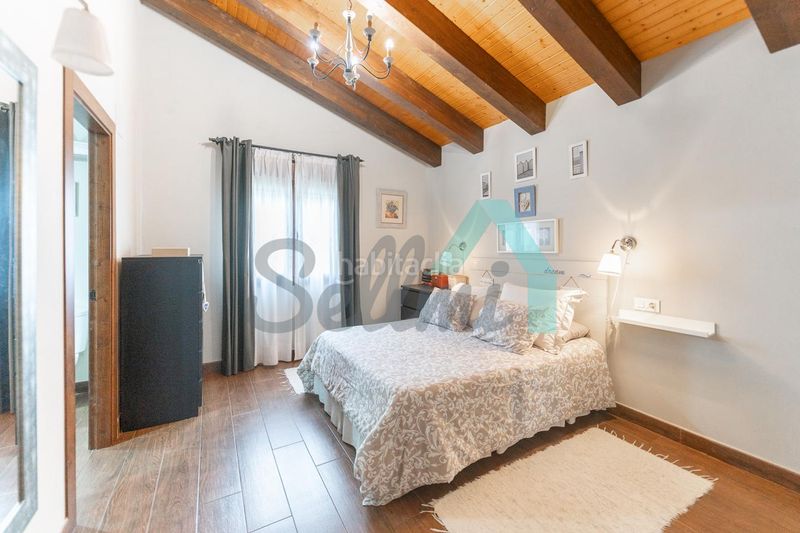 Foto 88d284aa-05db-4f0b-85f9-5a489e79c382. Casa amb calefacció a Ribadesella