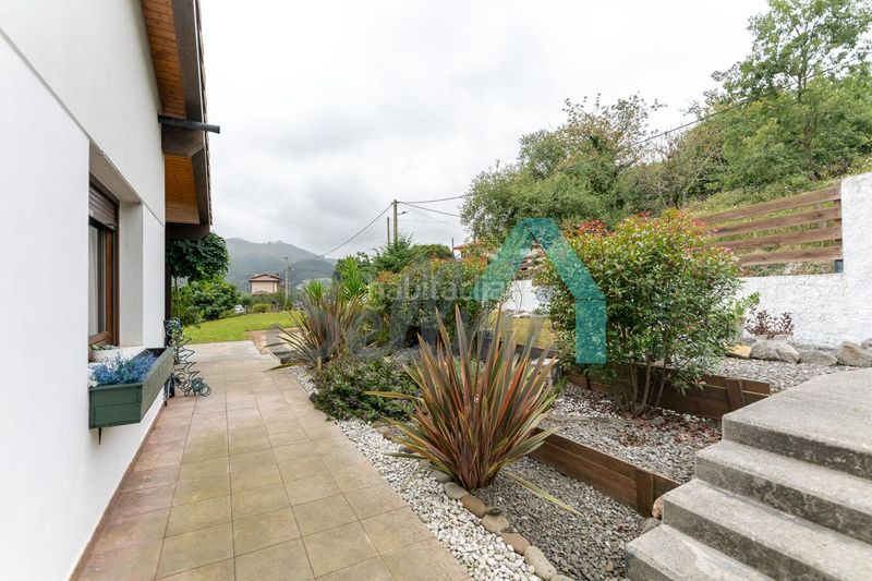 Foto bdeb8fa7-f945-4a81-b14f-b1f0cd828223. Casa amb calefacció a Ribadesella