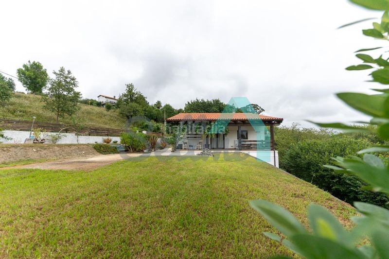 Foto f80f770a-4934-4d6e-ba34-34743d923790. Casa amb calefacció a Ribadesella