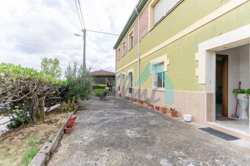 Foto 1963de7a-6daa-4c14-9435-c62a9f09c1bd. Casa amb calefacció a Parroquias Norte - Naranco Oviedo