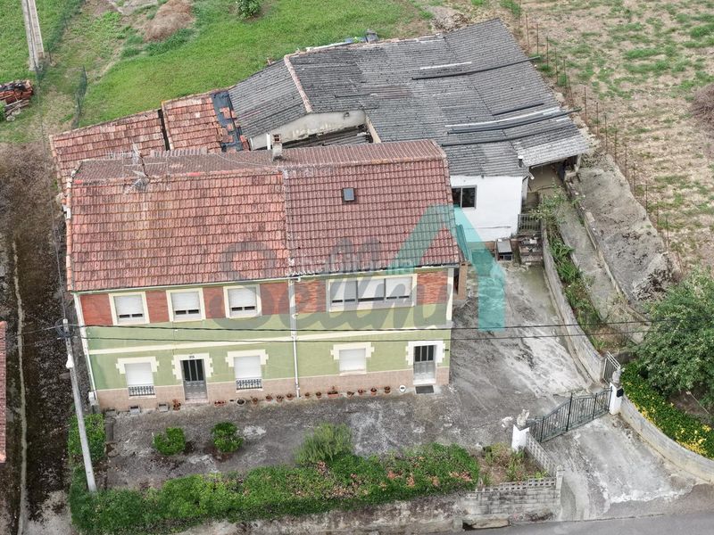 Foto 4b3046d1-c8c5-4174-afc2-6e07d0b9edbd. Casa amb calefacció a Parroquias Norte - Naranco Oviedo