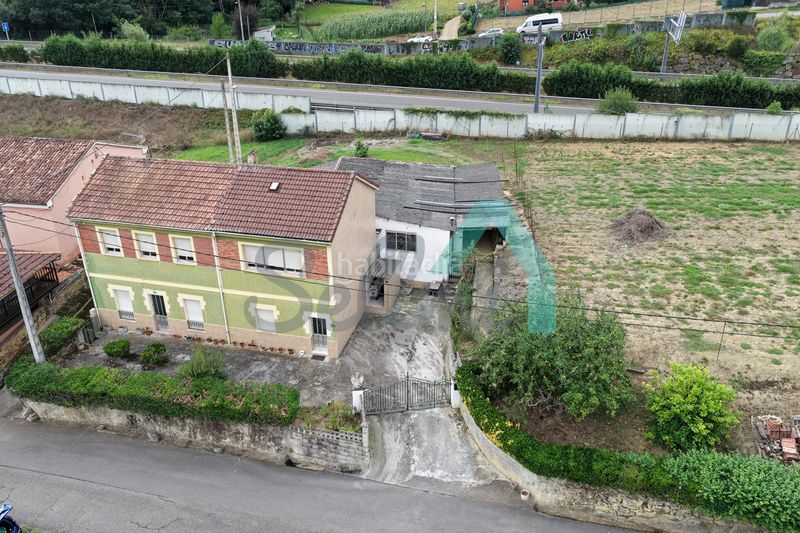 Foto dc4f7c5a-8c3d-4332-ba4b-fd2f9dc11788. Casa amb calefacció a Parroquias Norte - Naranco Oviedo