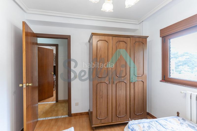 Foto a63871df-6e06-4f43-abf4-1304f36ce0f2. Lloguer pis amb calefacció a Aller