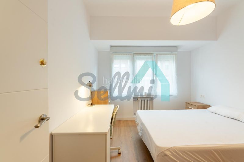 Foto f82ead6d-f776-42d9-ae40-be3969b1dac1. Pis amb calefacció a Masip Oviedo