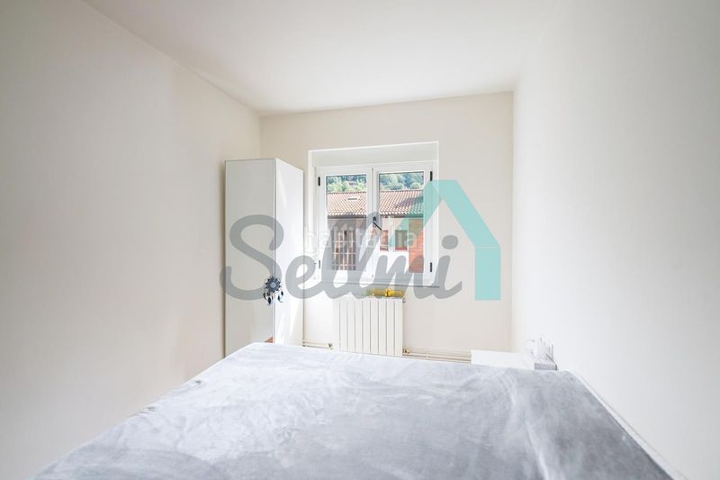 Foto fb8121c8-77ad-4457-bf3c-7e82efa23140. Piso en Morcín