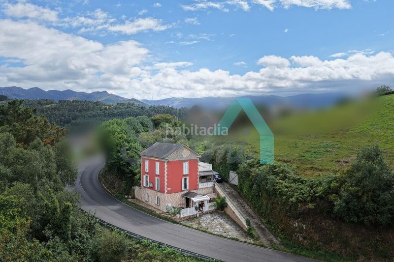 Foto 4f4e9380-8581-4fa8-b62d-347c385459db. Casa amb calefacció a Coaña