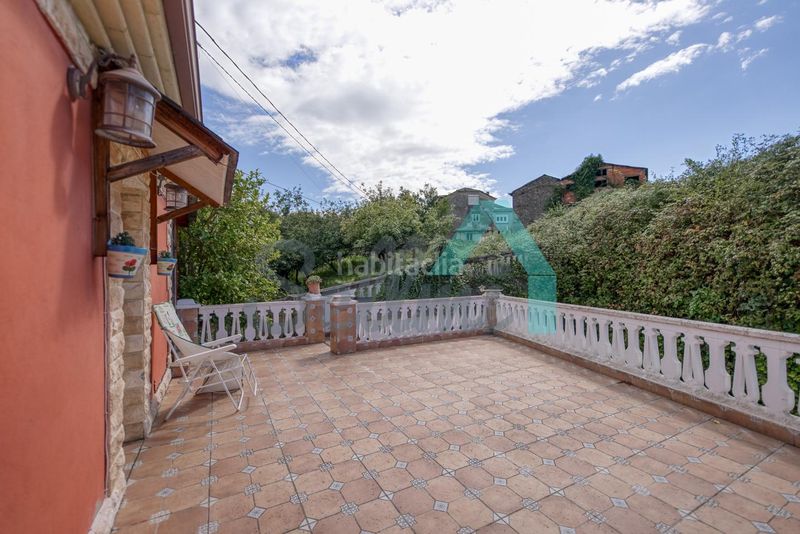 Foto 5aecdca1-fadb-4ae8-8aa9-26a089871317. Casa amb calefacció a Coaña