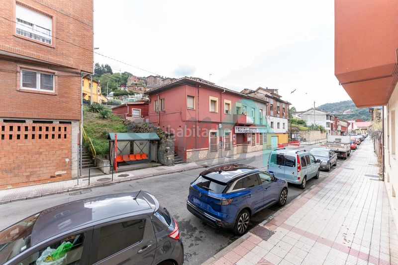 Foto 9c9bfaab-c734-491a-8b25-f16de9e9bcb9. Planta baixa amb calefacció a Aller