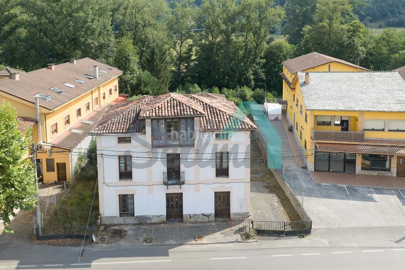 Foto 41855471-f530-461e-a3eb-3fe72d6ddde3. Casa a Cangas de Onís