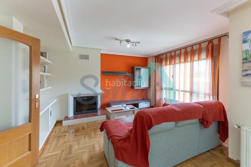 Foto 6b0a7d17-3d6a-48f9-a722-8df269b24ea3. Casa adossada amb calefacció a Ribera de Arriba